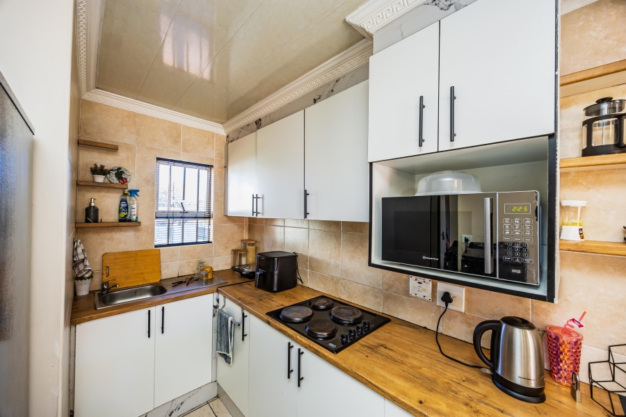 10 Bedroom Property for Sale in Greenfields Eastern Cape